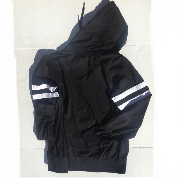 Forever 21 men’s small black half zipper jacket - Picture 2 of 7